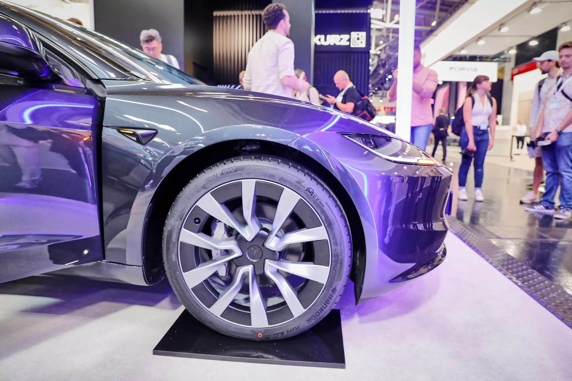 2024 新款特斯拉 model 3 电动汽车亮相慕尼黑车展 – 随客网